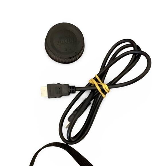 Nikon D3200 DSLR Camera + Extras - Picture 7 of 16